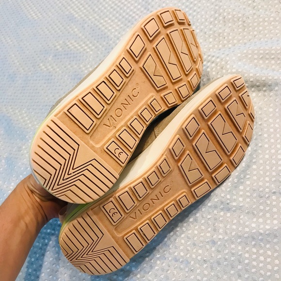 Vionic sneakers - Picture 5 of 10
